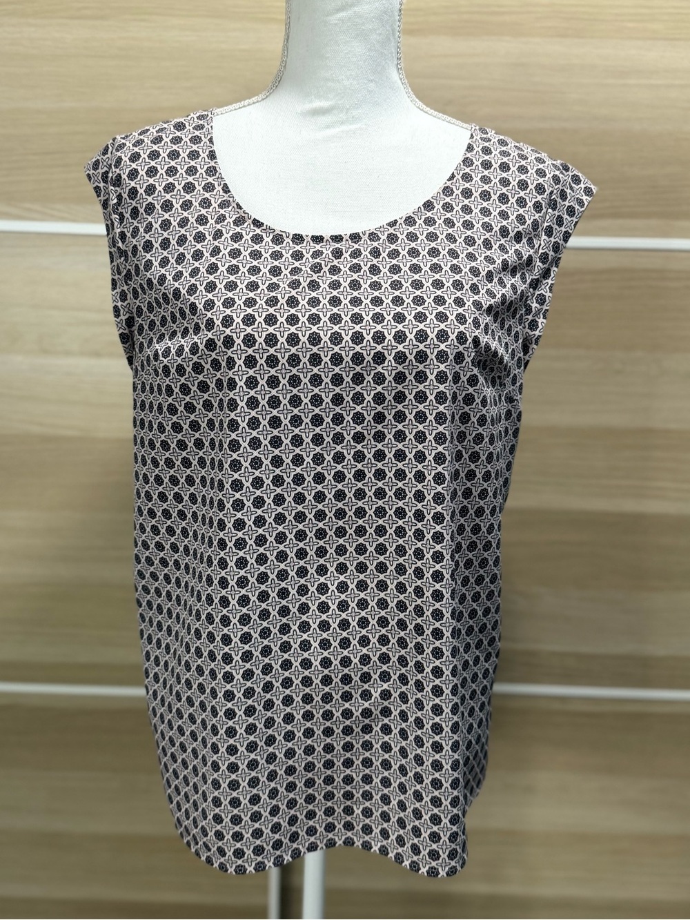 Merona Scoop Neck Top with Cap Sleeves